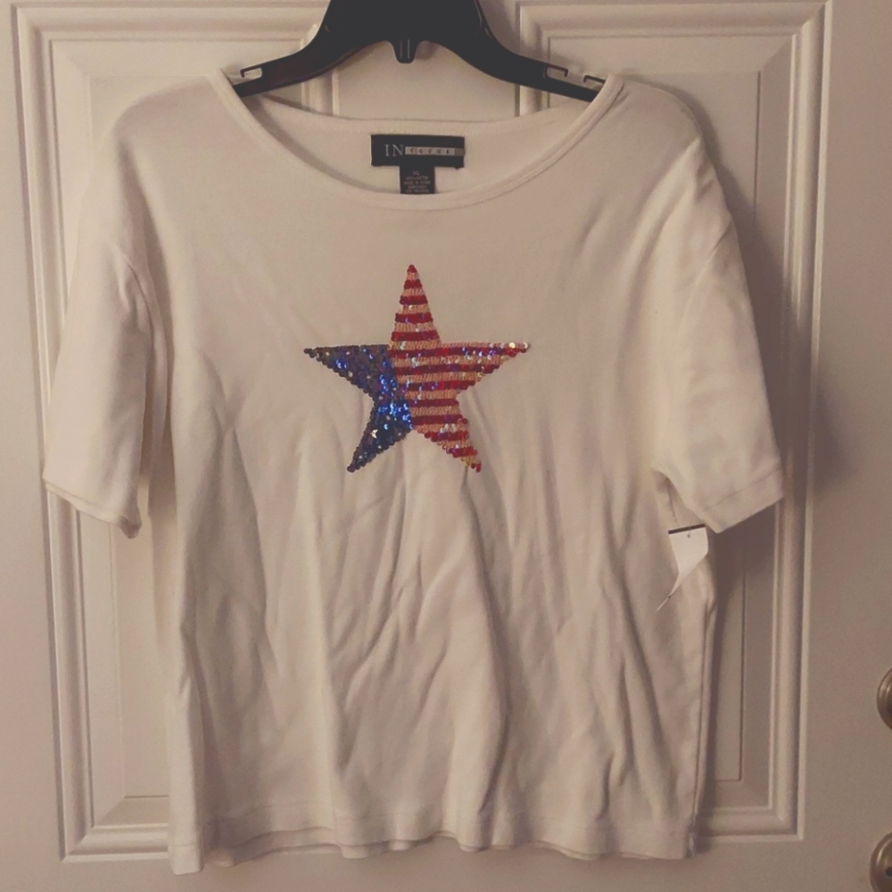 Women's In Focus Star tee
